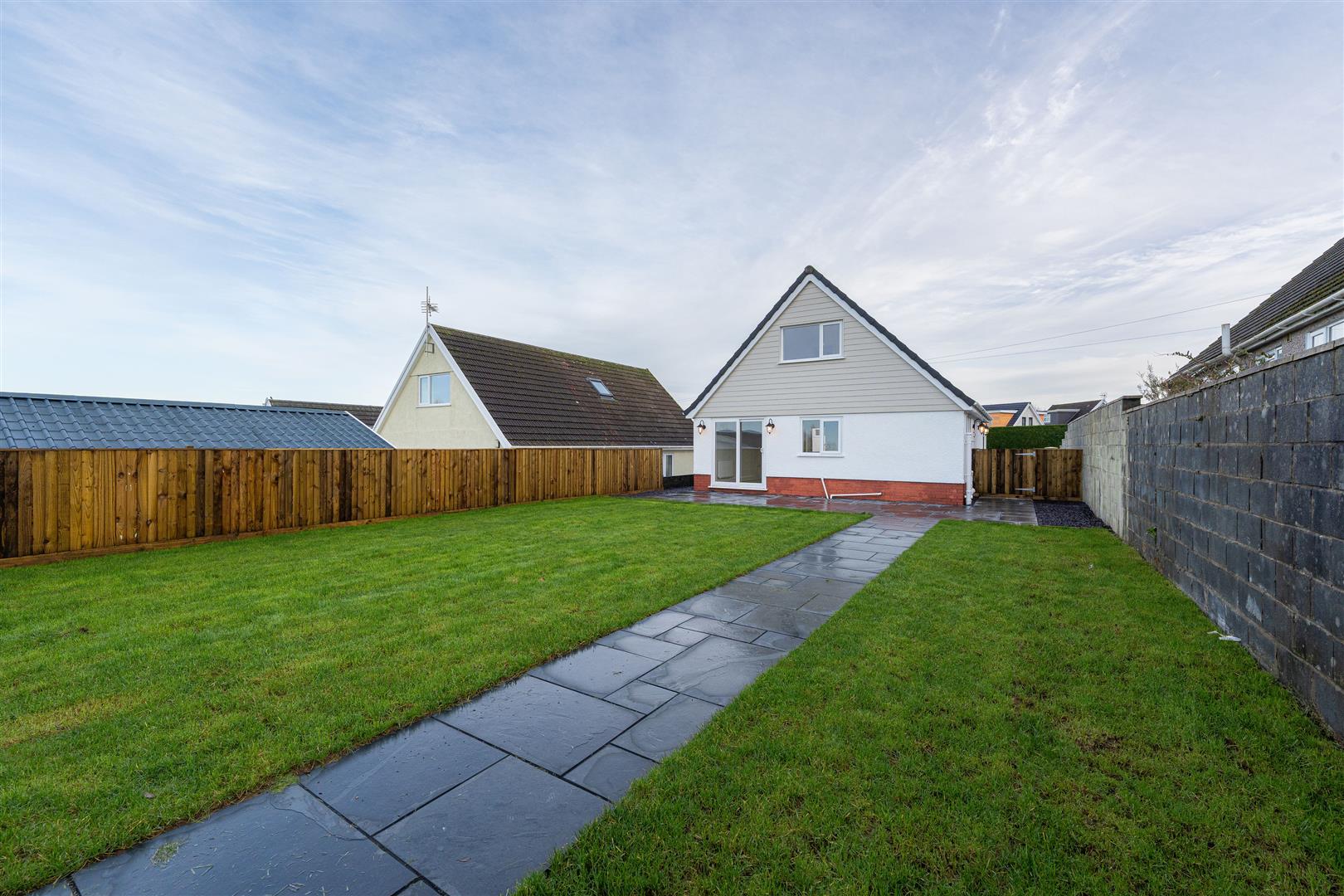 Graig-Y-Coed, Penclawdd, Swansea, SA4 3RL